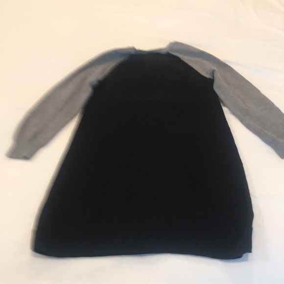 Child’s Top - Picture 2 of 3